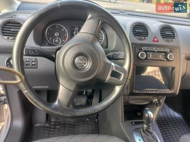 Серый Фольксваген Кадди, объемом двигателя 1.6 л и пробегом 291 тыс. км за 10999 $, фото 11 на Automoto.ua