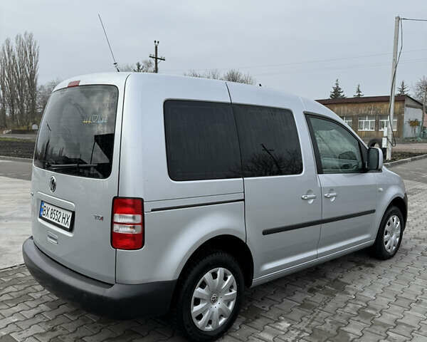 Сірий Фольксваген Кадді, об'ємом двигуна 1.6 л та пробігом 158 тис. км за 12800 $, фото 3 на Automoto.ua