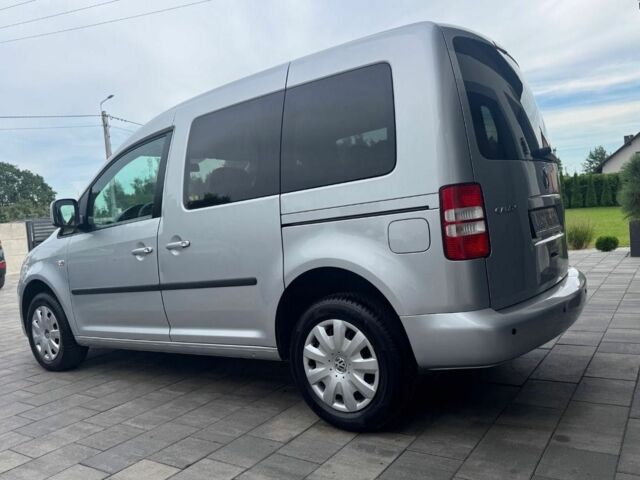 Сірий Фольксваген Кадді, об'ємом двигуна 1.6 л та пробігом 238 тис. км за 5400 $, фото 4 на Automoto.ua