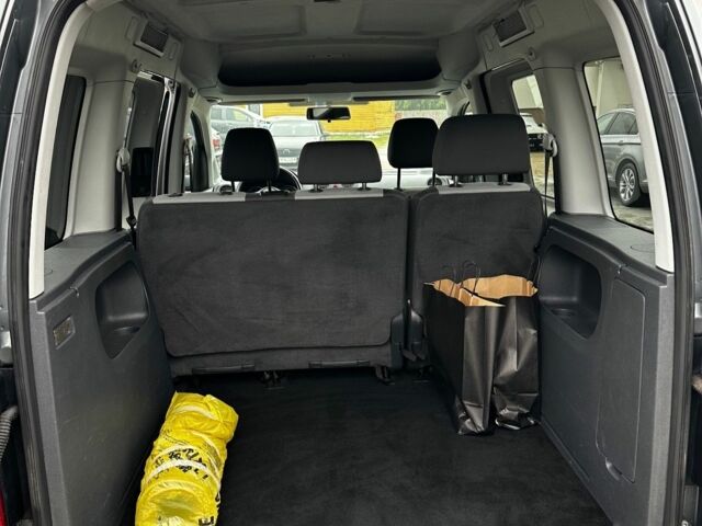 Серый Фольксваген Кадди, объемом двигателя 2 л и пробегом 215 тыс. км за 2550 $, фото 14 на Automoto.ua