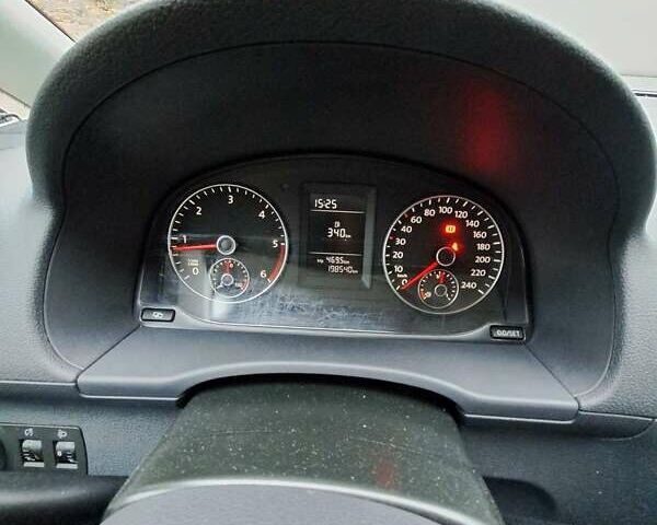 Серый Фольксваген Кадди, объемом двигателя 1.6 л и пробегом 198 тыс. км за 10837 $, фото 8 на Automoto.ua