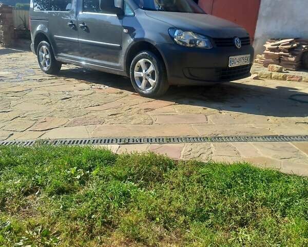 Серый Фольксваген Кадди, объемом двигателя 1.6 л и пробегом 254 тыс. км за 9850 $, фото 5 на Automoto.ua