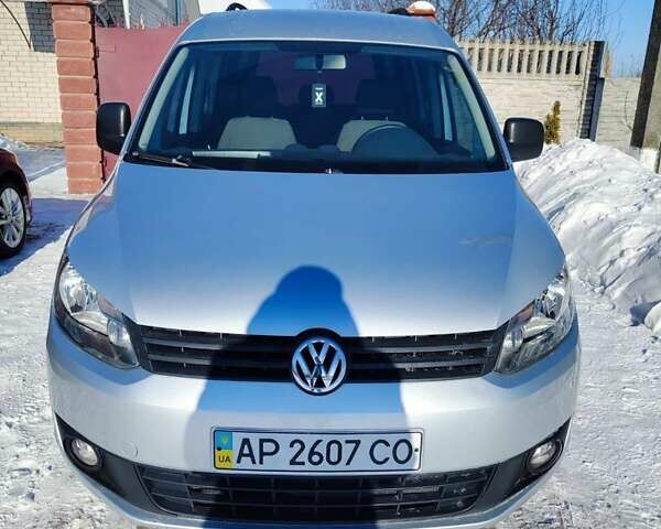 Сірий Фольксваген Кадді, об'ємом двигуна 1.2 л та пробігом 217 тис. км за 5900 $, фото 1 на Automoto.ua