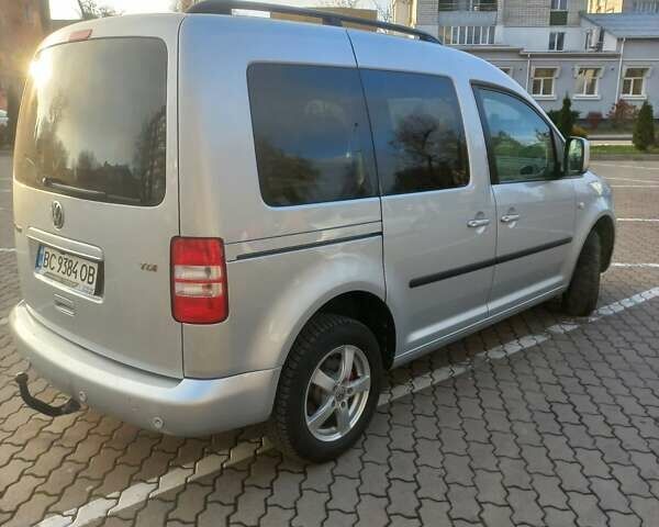 Серый Фольксваген Кадди, объемом двигателя 1.6 л и пробегом 291 тыс. км за 10999 $, фото 2 на Automoto.ua