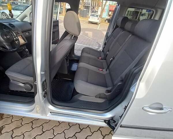 Серый Фольксваген Кадди, объемом двигателя 1.6 л и пробегом 291 тыс. км за 10999 $, фото 4 на Automoto.ua