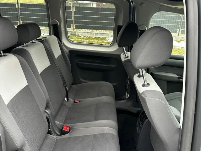 Серый Фольксваген Кадди, объемом двигателя 2 л и пробегом 215 тыс. км за 2550 $, фото 12 на Automoto.ua