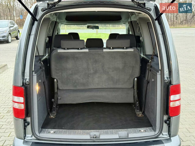 Серый Фольксваген Кадди, объемом двигателя 1.6 л и пробегом 267 тыс. км за 11700 $, фото 34 на Automoto.ua