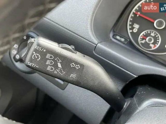 Серый Фольксваген Кадди, объемом двигателя 1.6 л и пробегом 317 тыс. км за 10800 $, фото 11 на Automoto.ua