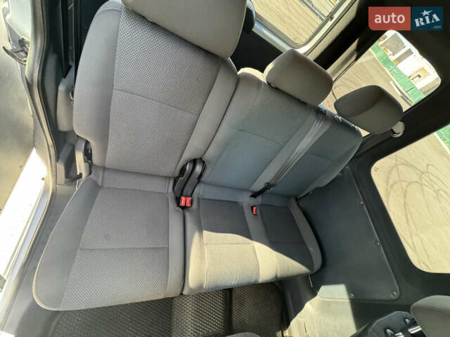 Серый Фольксваген Кадди, объемом двигателя 1.6 л и пробегом 278 тыс. км за 10950 $, фото 18 на Automoto.ua