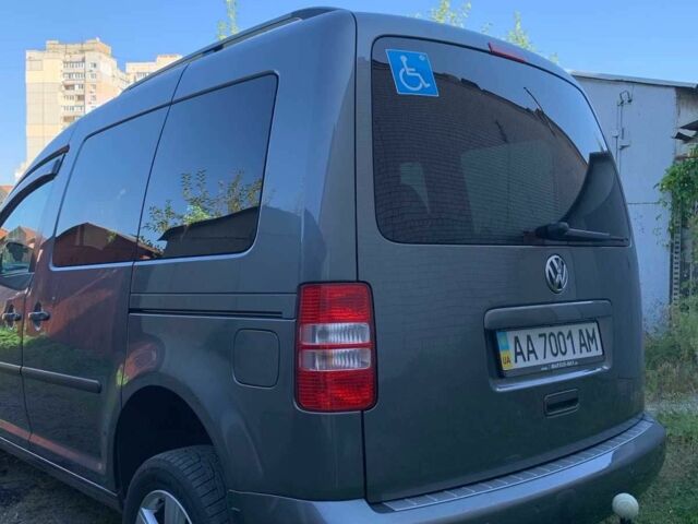 Сірий Фольксваген Кадді, об'ємом двигуна 2 л та пробігом 213 тис. км за 12000 $, фото 3 на Automoto.ua