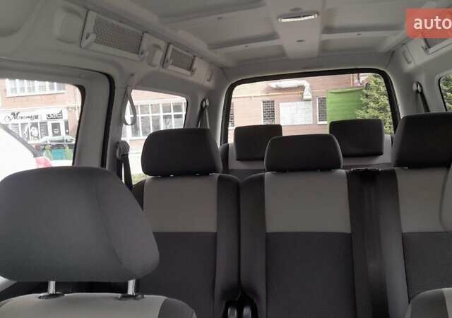 Серый Фольксваген Кадди, объемом двигателя 1.6 л и пробегом 255 тыс. км за 10000 $, фото 10 на Automoto.ua