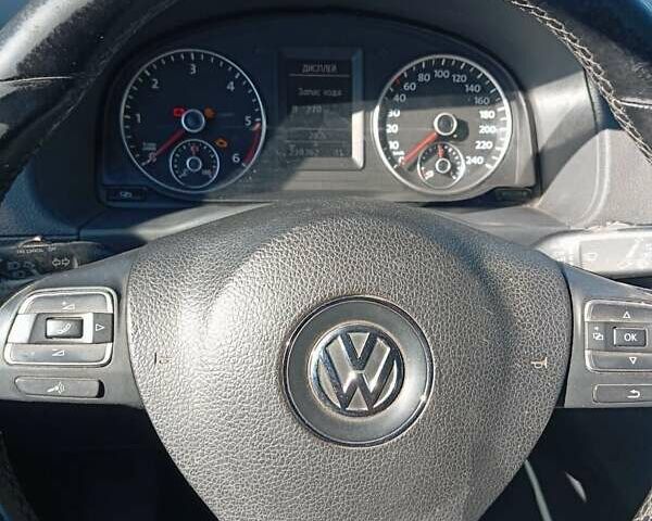 Серый Фольксваген Кадди, объемом двигателя 2 л и пробегом 250 тыс. км за 10500 $, фото 6 на Automoto.ua