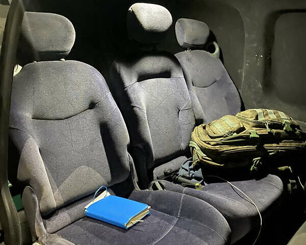 Сірий Фольксваген Кадді, об'ємом двигуна 2 л та пробігом 280 тис. км за 8774 $, фото 6 на Automoto.ua