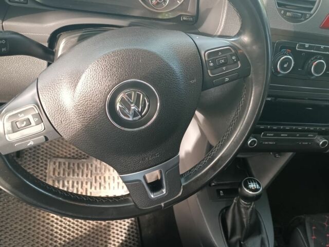 Серый Фольксваген Кадди, объемом двигателя 2 л и пробегом 305 тыс. км за 9300 $, фото 5 на Automoto.ua