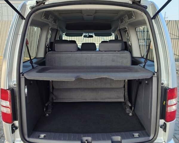 Сірий Фольксваген Кадді, об'ємом двигуна 2 л та пробігом 261 тис. км за 12800 $, фото 56 на Automoto.ua