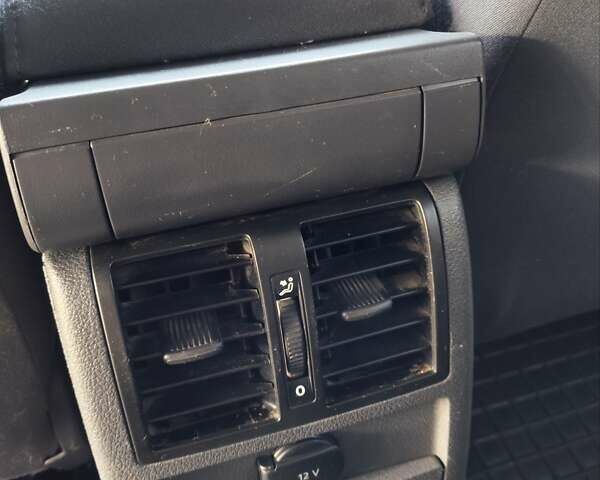 Сірий Фольксваген Кадді, об'ємом двигуна 2 л та пробігом 261 тис. км за 12800 $, фото 46 на Automoto.ua