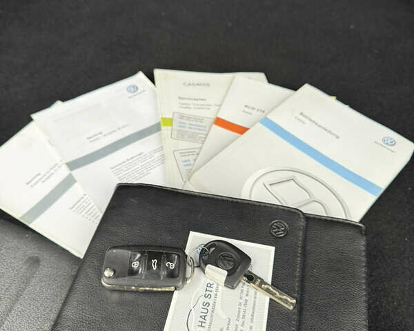 Серый Фольксваген Кадди, объемом двигателя 1.6 л и пробегом 224 тыс. км за 12700 $, фото 99 на Automoto.ua