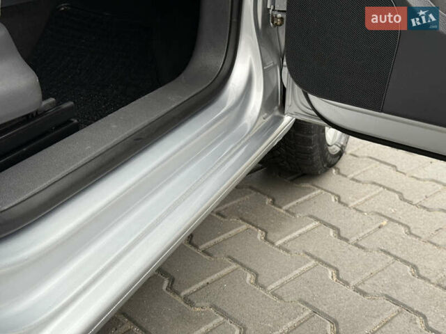 Серый Фольксваген Кадди, объемом двигателя 1.6 л и пробегом 224 тыс. км за 12700 $, фото 38 на Automoto.ua