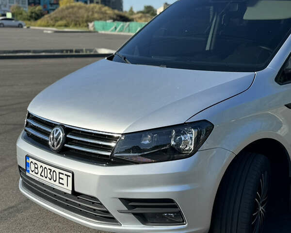 Серый Фольксваген Кадди, объемом двигателя 1.6 л и пробегом 278 тыс. км за 10950 $, фото 2 на Automoto.ua