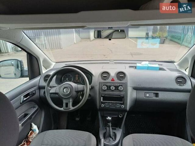 Сірий Фольксваген Кадді, об'ємом двигуна 2 л та пробігом 177 тис. км за 11300 $, фото 10 на Automoto.ua