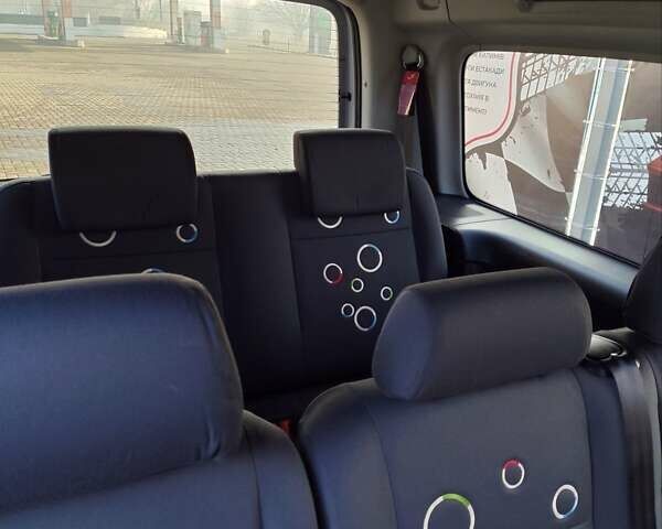 Сірий Фольксваген Кадді, об'ємом двигуна 2 л та пробігом 261 тис. км за 12800 $, фото 54 на Automoto.ua