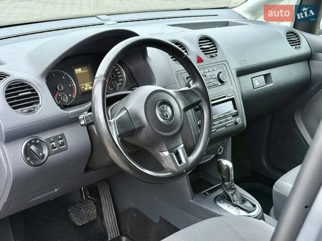 Серый Фольксваген Кадди, объемом двигателя 1.6 л и пробегом 267 тыс. км за 11700 $, фото 24 на Automoto.ua