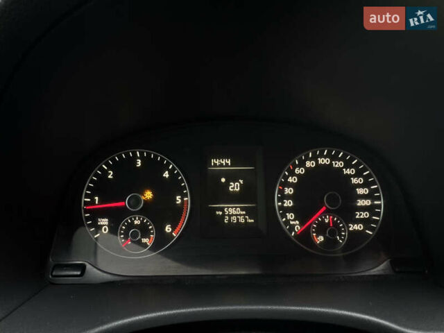 Серый Фольксваген Кадди, объемом двигателя 2 л и пробегом 219 тыс. км за 9800 $, фото 22 на Automoto.ua