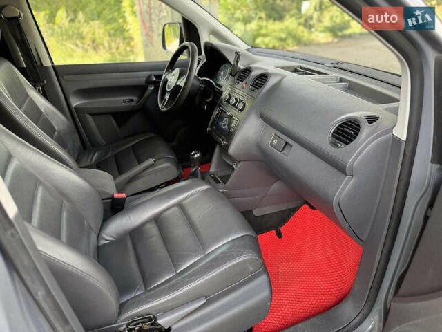 Фольксваген Кадди 2012 в Тернополе на Automoto.ua Серый Фольксваген Кадди, объемом двигателя 1.6 л и пробегом 250 тыс. км за 9500 $, фото 6 на Automoto.ua