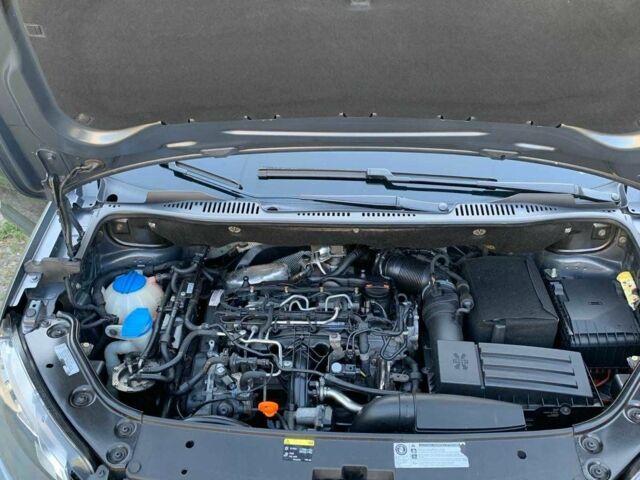 Сірий Фольксваген Кадді, об'ємом двигуна 2 л та пробігом 213 тис. км за 12000 $, фото 6 на Automoto.ua