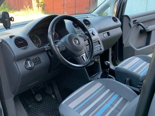 Сірий Фольксваген Кадді, об'ємом двигуна 2 л та пробігом 213 тис. км за 12000 $, фото 10 на Automoto.ua