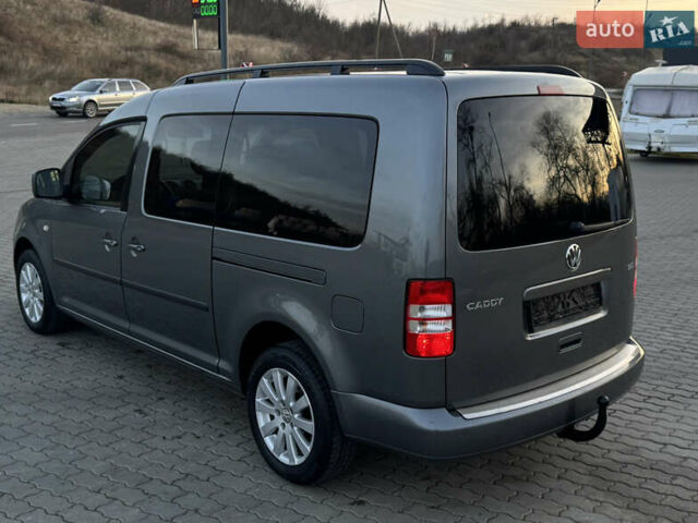 Сірий Фольксваген Кадді, об'ємом двигуна 2 л та пробігом 260 тис. км за 11900 $, фото 4 на Automoto.ua