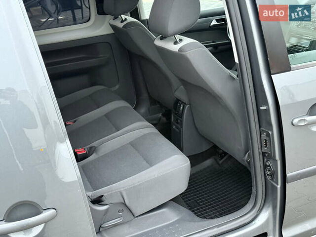 Серый Фольксваген Кадди, объемом двигателя 1.6 л и пробегом 267 тыс. км за 11700 $, фото 31 на Automoto.ua