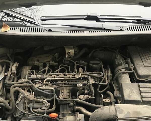 Серый Фольксваген Кадди, объемом двигателя 1.6 л и пробегом 325 тыс. км за 9800 $, фото 10 на Automoto.ua