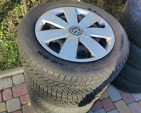 Серый Фольксваген Кадди, объемом двигателя 1.6 л и пробегом 293 тыс. км за 12600 $, фото 38 на Automoto.ua