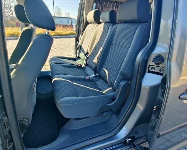 Серый Фольксваген Кадди, объемом двигателя 1.6 л и пробегом 293 тыс. км за 12600 $, фото 18 на Automoto.ua