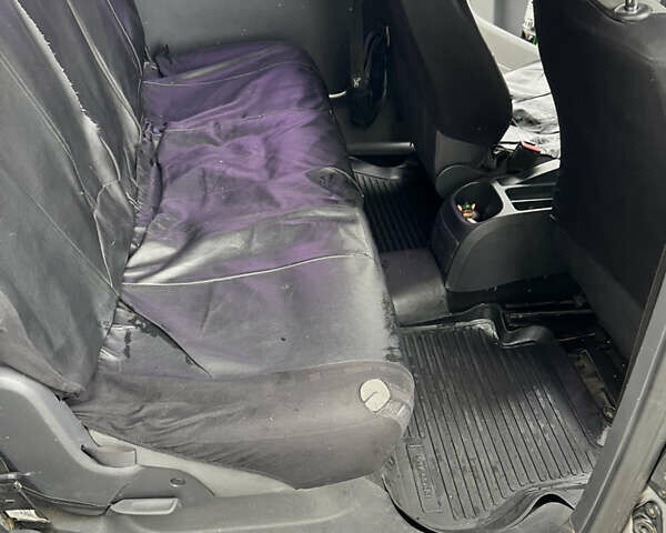 Серый Фольксваген Кадди, объемом двигателя 1.2 л и пробегом 241 тыс. км за 7100 $, фото 18 на Automoto.ua