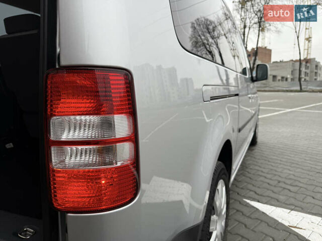 Серый Фольксваген Кадди, объемом двигателя 1.6 л и пробегом 224 тыс. км за 12700 $, фото 72 на Automoto.ua