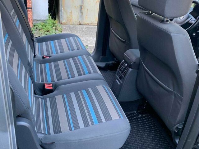 Сірий Фольксваген Кадді, об'ємом двигуна 2 л та пробігом 213 тис. км за 12000 $, фото 9 на Automoto.ua