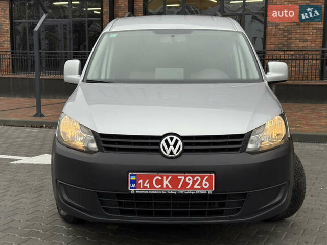 Серый Фольксваген Кадди, объемом двигателя 1.6 л и пробегом 224 тыс. км за 12700 $, фото 97 на Automoto.ua