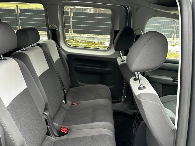 Сірий Фольксваген Кадді, об'ємом двигуна 2 л та пробігом 186 тис. км за 2850 $, фото 5 на Automoto.ua