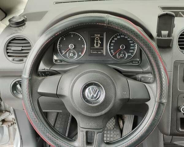 Сірий Фольксваген Кадді, об'ємом двигуна 1.6 л та пробігом 388 тис. км за 10800 $, фото 10 на Automoto.ua