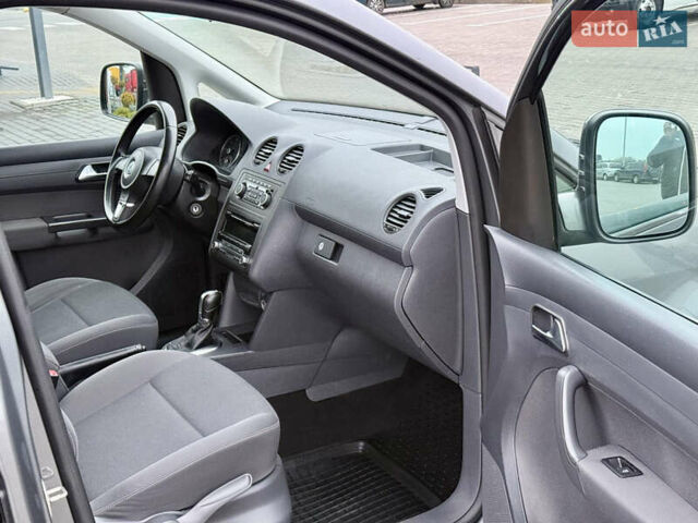 Серый Фольксваген Кадди, объемом двигателя 1.6 л и пробегом 267 тыс. км за 11700 $, фото 30 на Automoto.ua