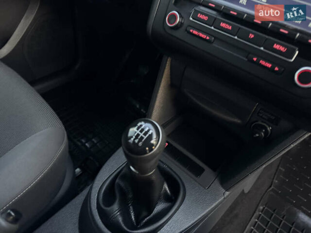 Сірий Фольксваген Кадді, об'ємом двигуна 2 л та пробігом 260 тис. км за 11900 $, фото 13 на Automoto.ua