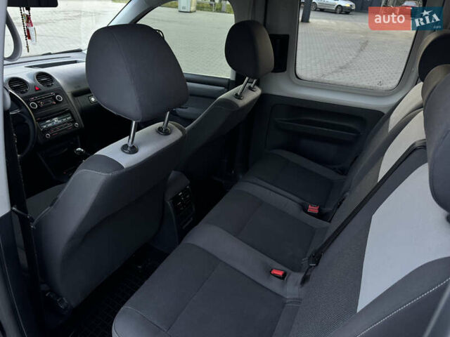 Сірий Фольксваген Кадді, об'ємом двигуна 2 л та пробігом 260 тис. км за 11900 $, фото 15 на Automoto.ua