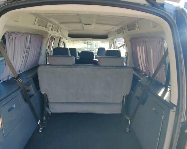 Серый Фольксваген Кадди, объемом двигателя 1.6 л и пробегом 293 тыс. км за 12600 $, фото 12 на Automoto.ua