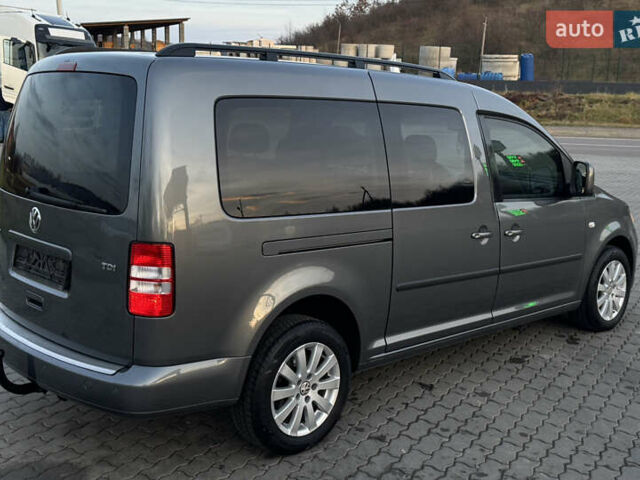 Сірий Фольксваген Кадді, об'ємом двигуна 2 л та пробігом 260 тис. км за 11900 $, фото 3 на Automoto.ua