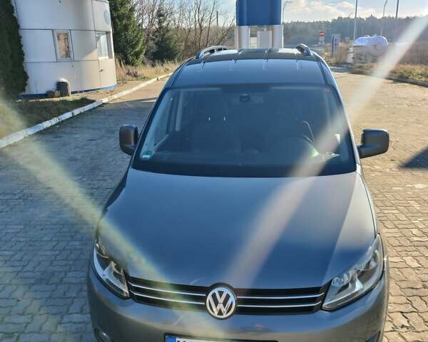 Серый Фольксваген Кадди, объемом двигателя 1.6 л и пробегом 293 тыс. км за 12600 $, фото 32 на Automoto.ua