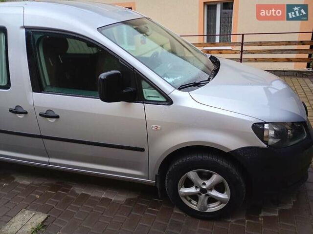 Серый Фольксваген Кадди, объемом двигателя 1.6 л и пробегом 221 тыс. км за 7400 $, фото 7 на Automoto.ua