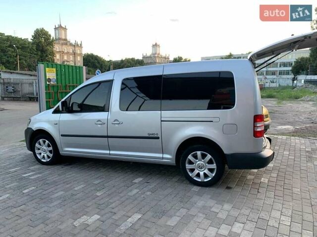 Сірий Фольксваген Кадді, об'ємом двигуна 1.6 л та пробігом 202 тис. км за 13500 $, фото 2 на Automoto.ua