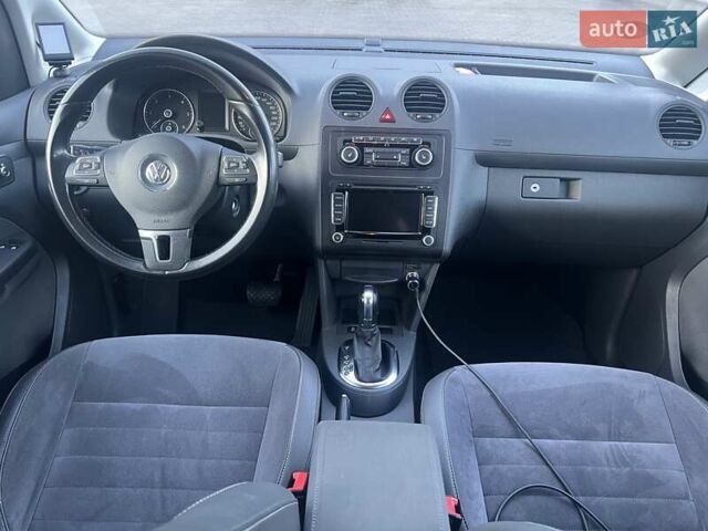 Серый Фольксваген Кадди, объемом двигателя 1.97 л и пробегом 240 тыс. км за 13500 $, фото 11 на Automoto.ua